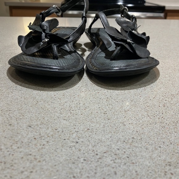 Born Leather Thong Sandals Size 8 - Picture 3 of 7